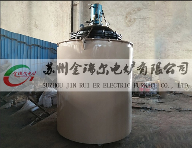 Well type vacuum bright annealing furnace